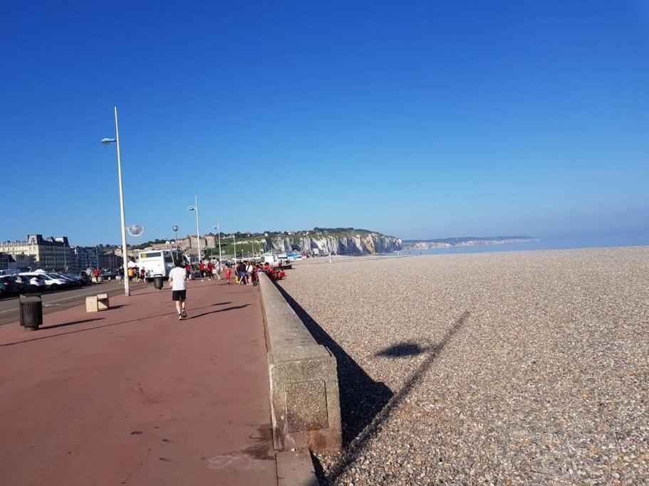 Le Dieppois Dieppe Bagian luar foto